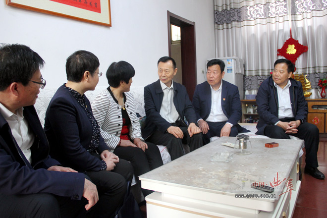 全国政协副主席陈晓光在曲阜调研家庭家风家教建设情况