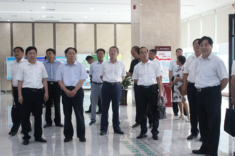 济宁市人大常委会到曲阜视察放管服改革工作