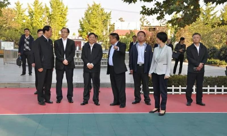 济宁,曲阜两级市领导傅明先,孔凡萍,刘东波,孙希忠等领导同志陪同调研